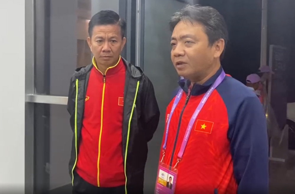 Ẩn sau lời trần tình của HLV Hoàng Anh Tuấn, là sự thật phũ phàng với U23 Việt Nam và cả V.League - Ảnh 2.